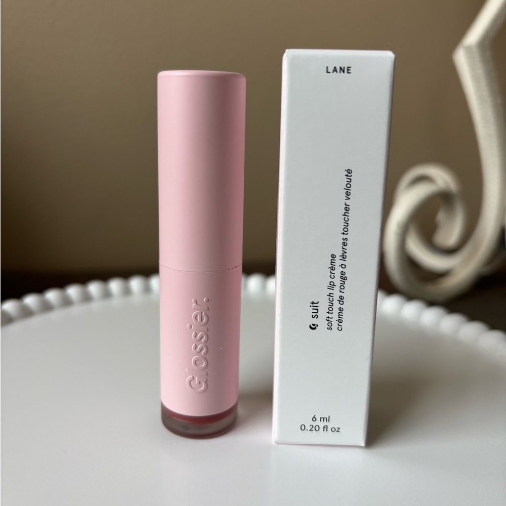 Glossier G Suit Soft Touch Lip Crème